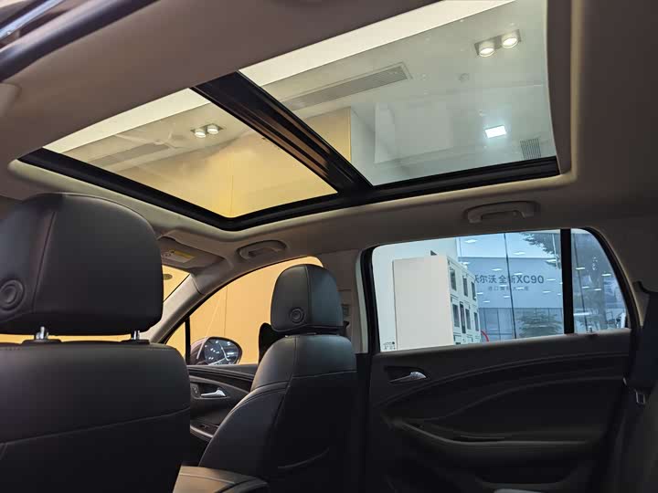 Фото 22 - Buick Envision Plus