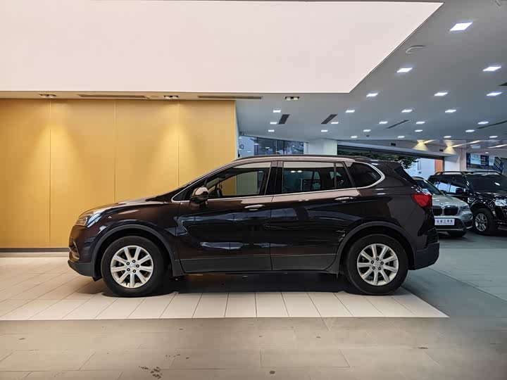 Фото 6 - Buick Envision Plus