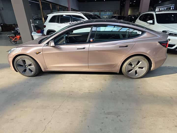 Фото 5 - Tesla Model 3