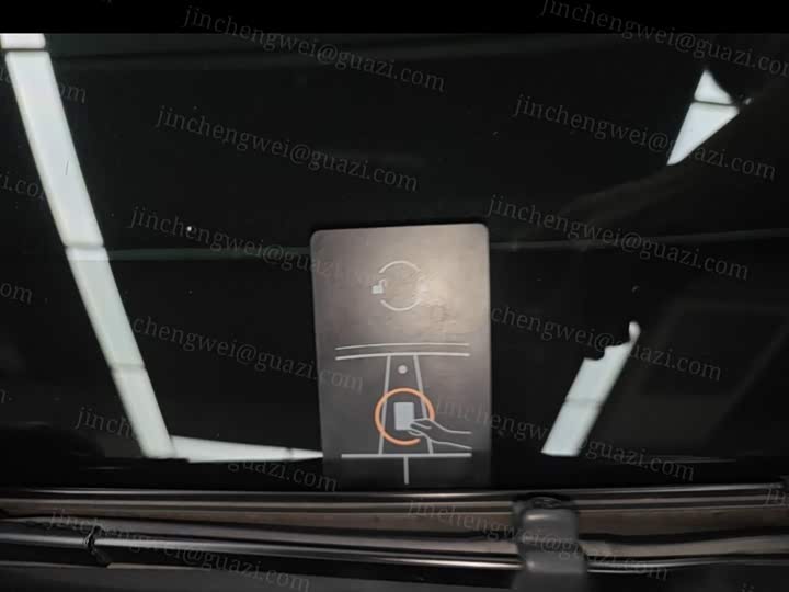 Фото 9 - Tesla Model 3