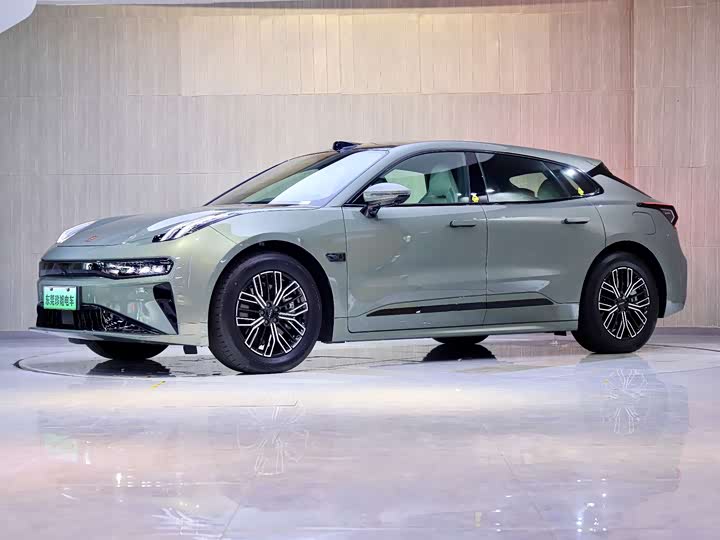 Фото 1 - Zeekr 001