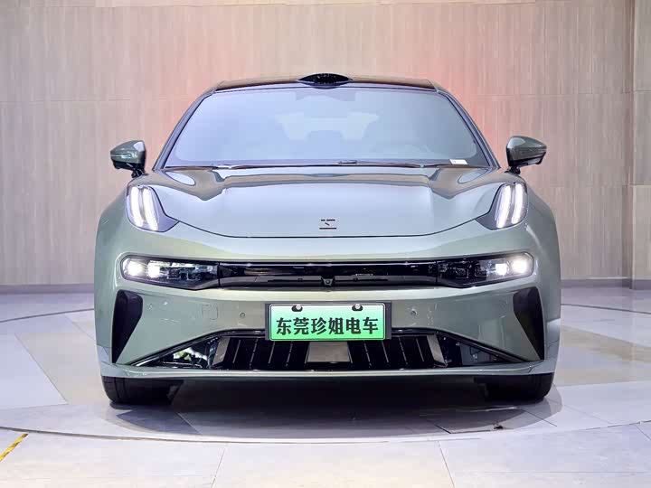 Фото 3 - Zeekr 001