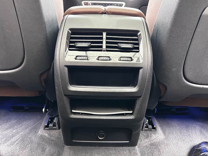 Фото 19 - BMW X5