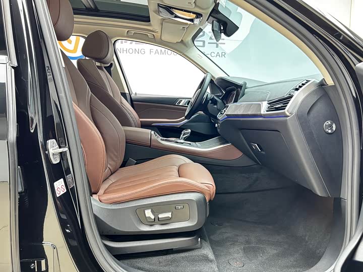 Фото 21 - BMW X5