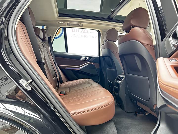 Фото 22 - BMW X5