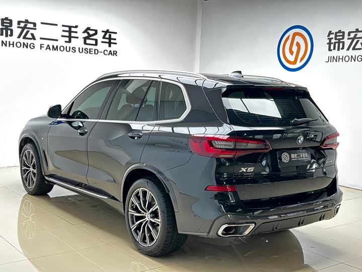 Фото 27 - BMW X5