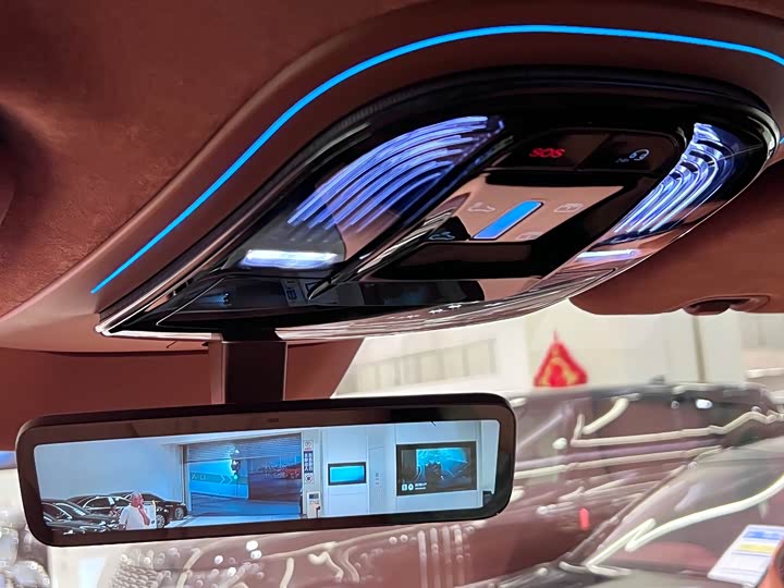 Фото 11 - BYD Yangwang U8