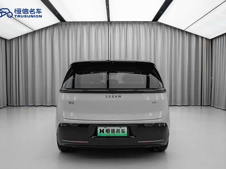 Фото 5 - Zeekr Mix