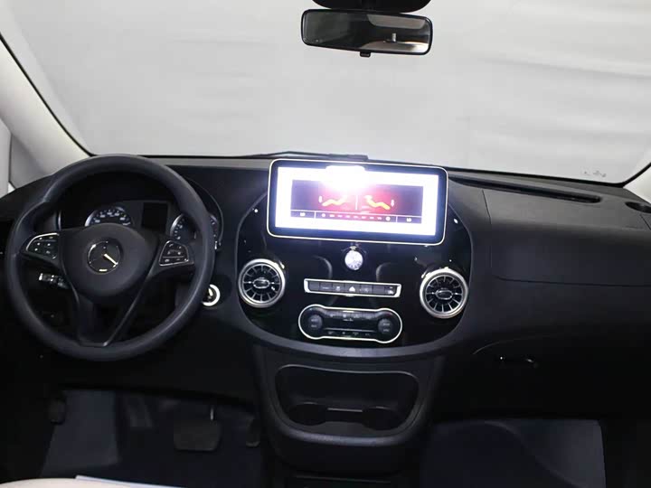 Фото 13 - Mercedes-Benz Vito