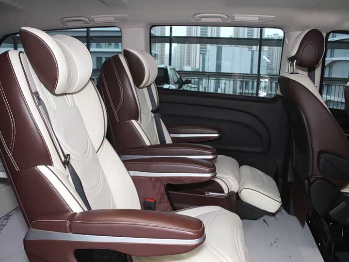 Фото 9 - Mercedes-Benz Vito