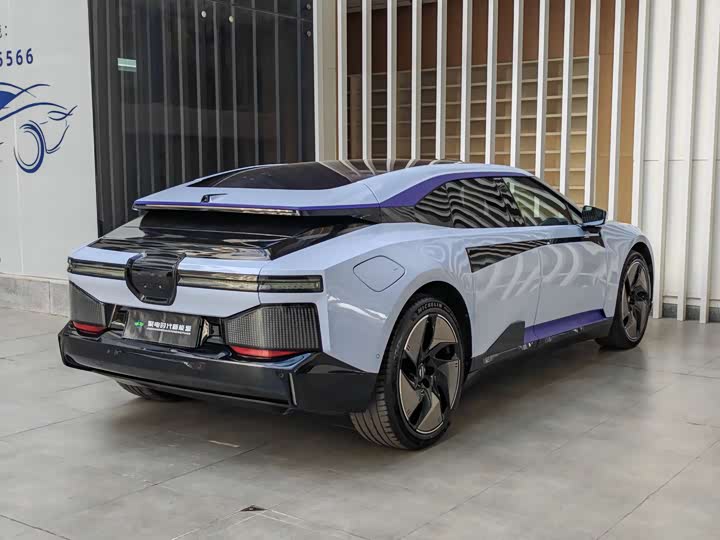 Фото 9 - HiPhi Z