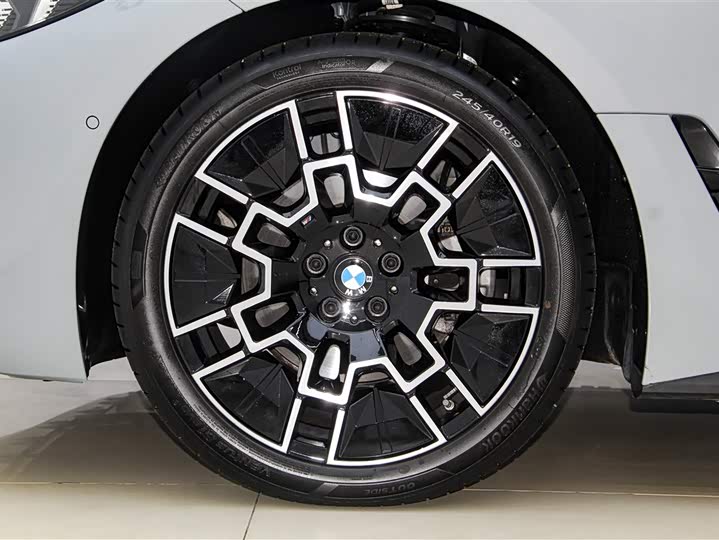 Фото 11 - BMW 4 Series