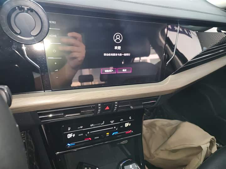 Фото 13 - Volkswagen Passat