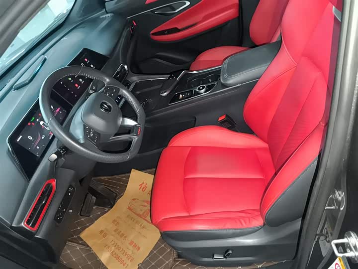 Фото 15 - Changan UNI-T