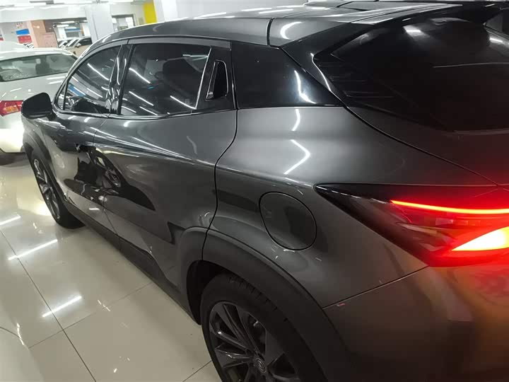 Фото 5 - Changan UNI-T