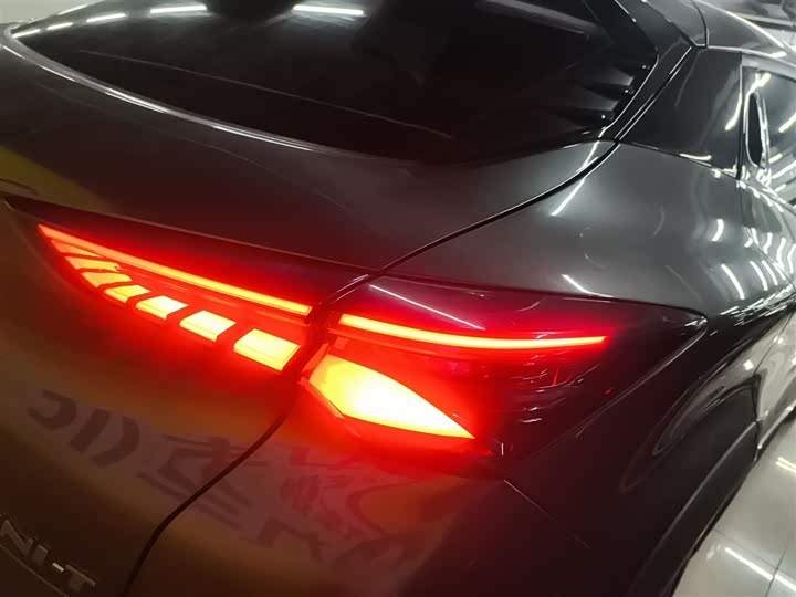 Фото 8 - Changan UNI-T