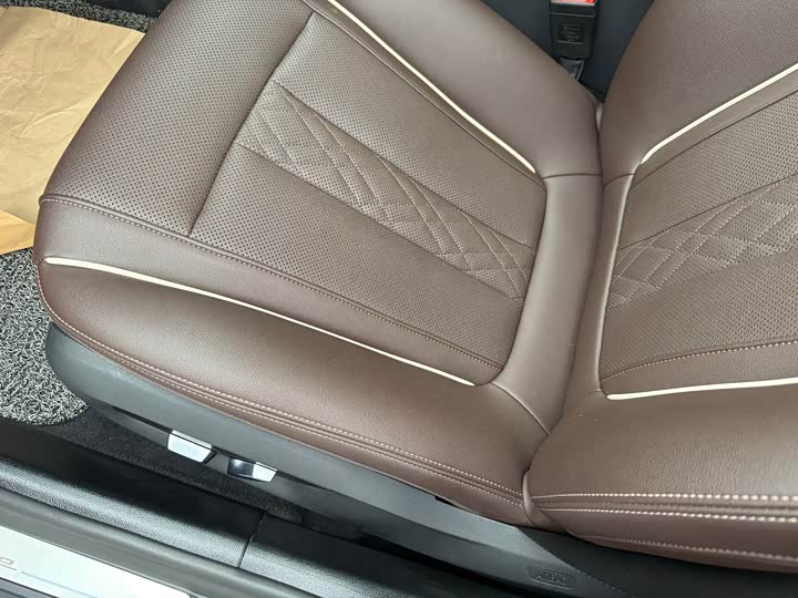 Фото 19 - BMW 5 Series