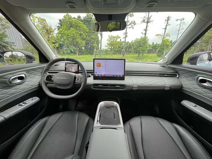 Фото 11 - Dongfeng Nammi 01