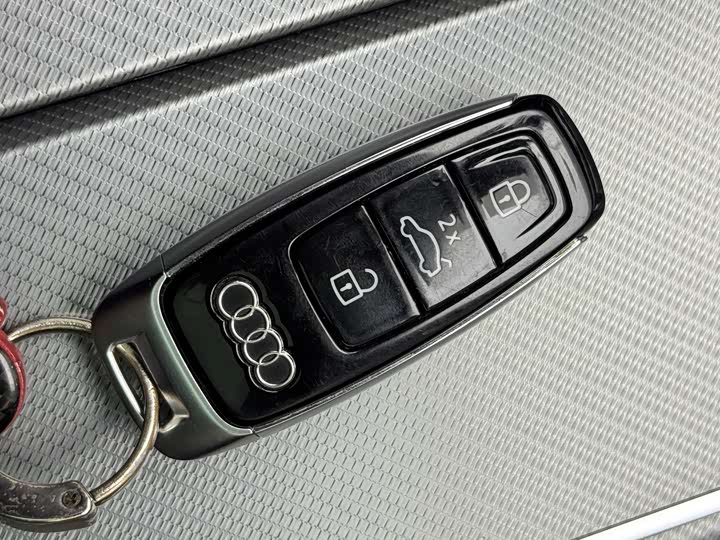 Фото 17 - Audi A7