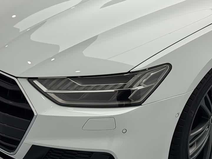 Фото 19 - Audi A7