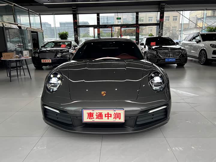 Фото 3 - Porsche 911