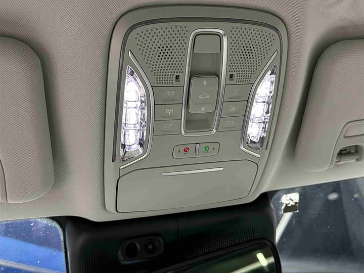 Фото 15 - GAC Trumpchi GS8