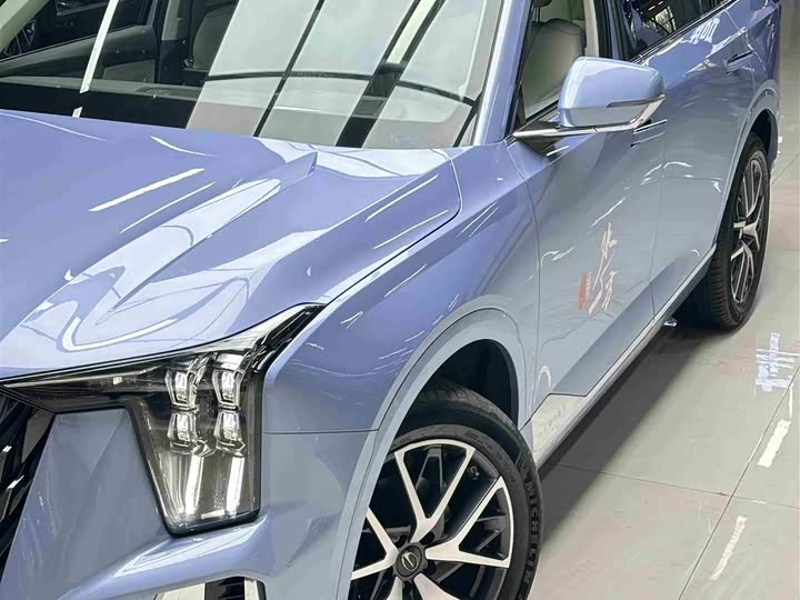 Фото 2 - GAC Trumpchi GS8