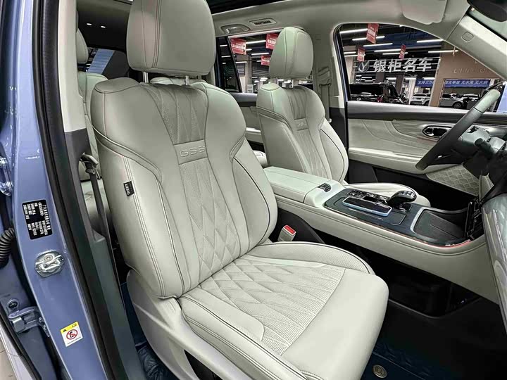 Фото 29 - GAC Trumpchi GS8