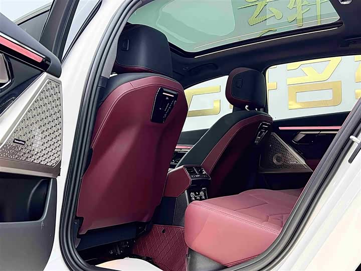 Фото 11 - BMW 5 Series