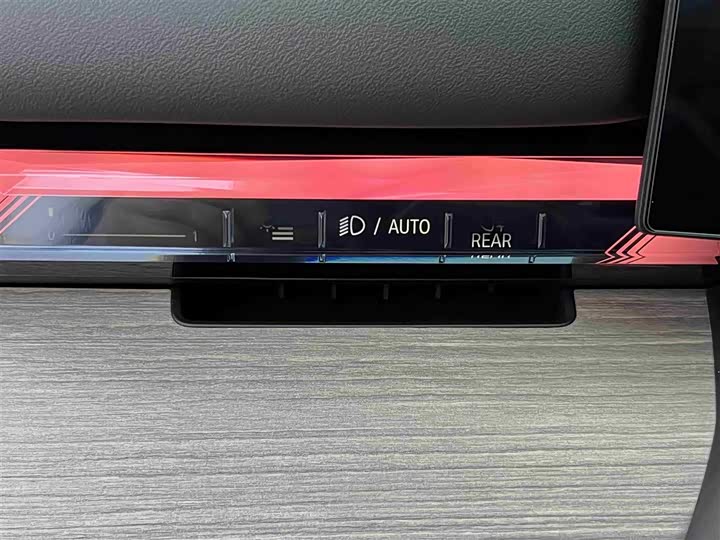 Фото 16 - BMW 5 Series