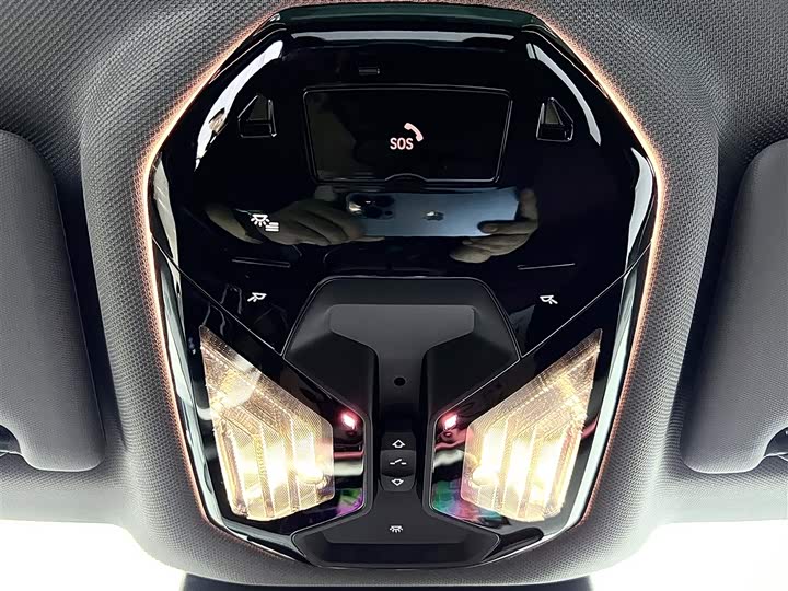 Фото 19 - BMW 5 Series