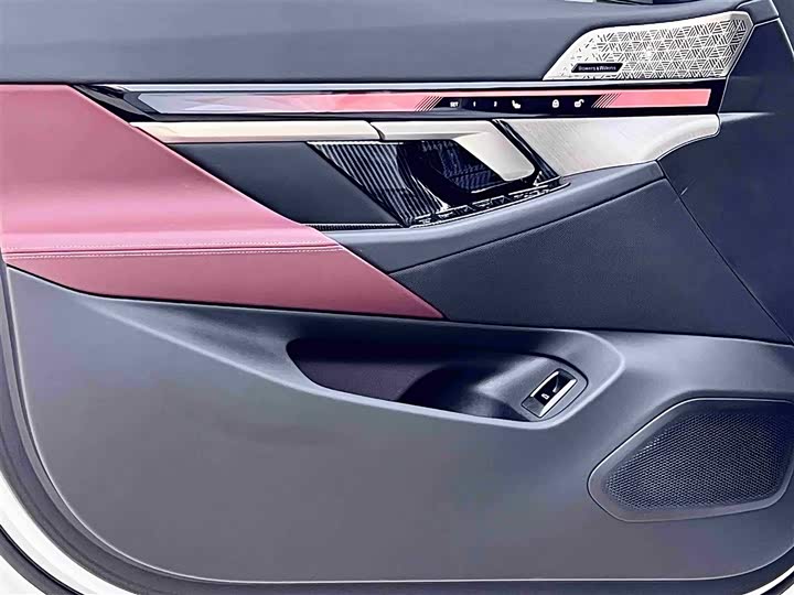 Фото 23 - BMW 5 Series