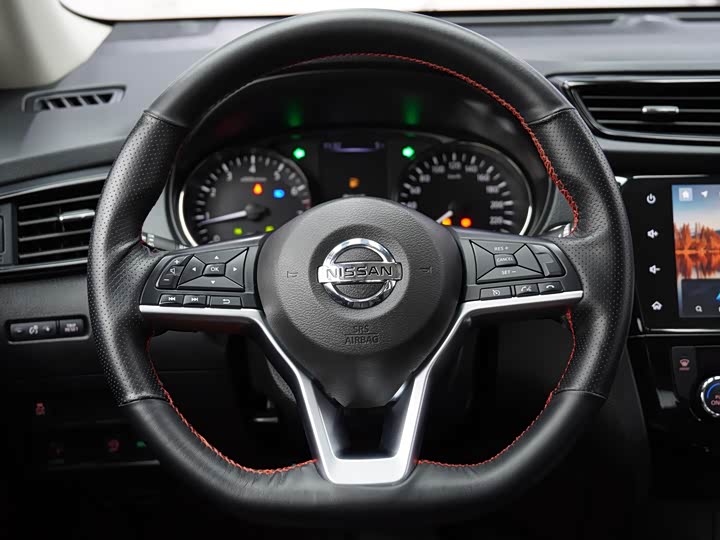 Фото 12 - Nissan X-Trail