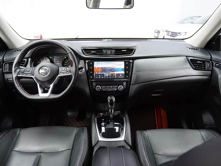 Фото 14 - Nissan X-Trail