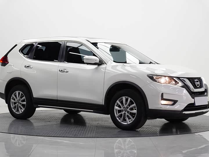 Фото 6 - Nissan X-Trail