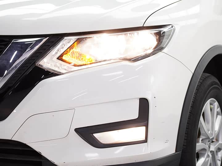 Фото 7 - Nissan X-Trail