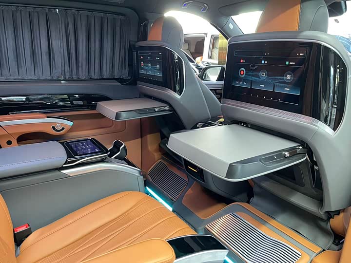 Фото 10 - Mercedes-Benz Vito