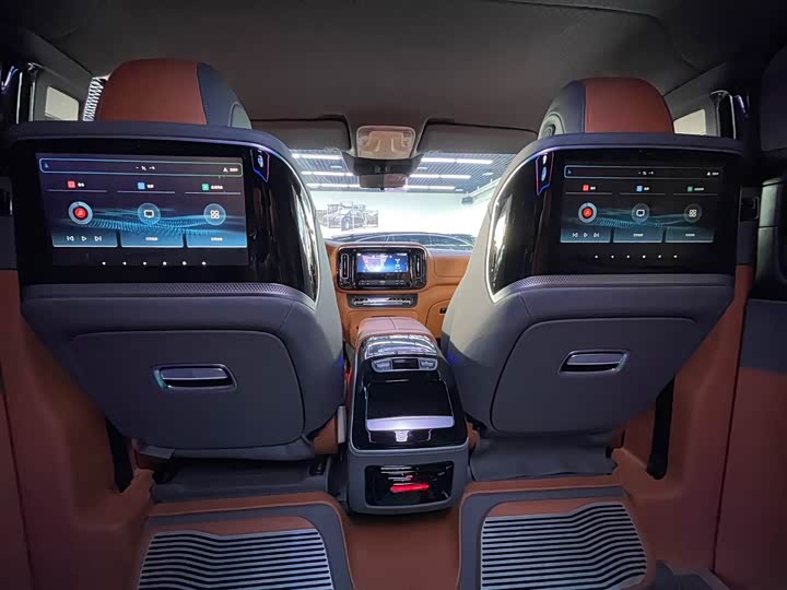 Фото 9 - Mercedes-Benz Vito