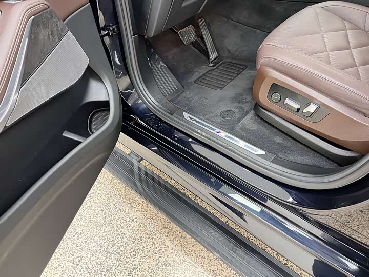 Фото 15 - BMW X5