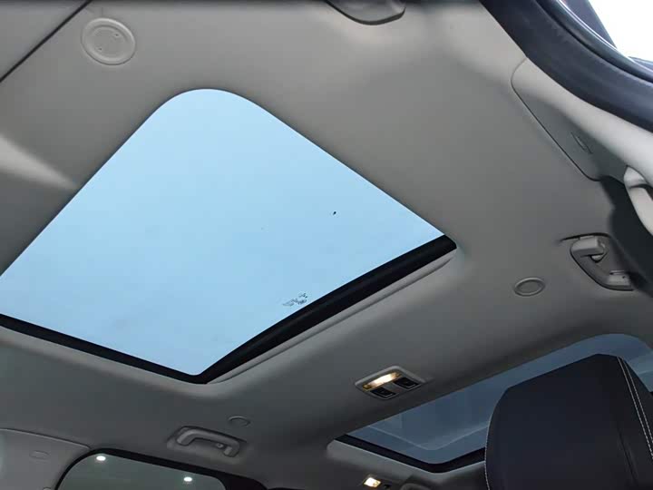 Фото 19 - Land Rover Discovery