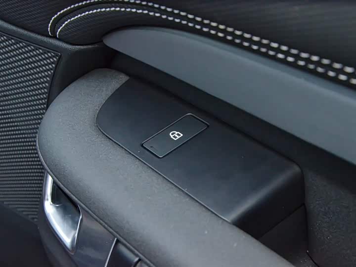 Фото 23 - Land Rover Discovery