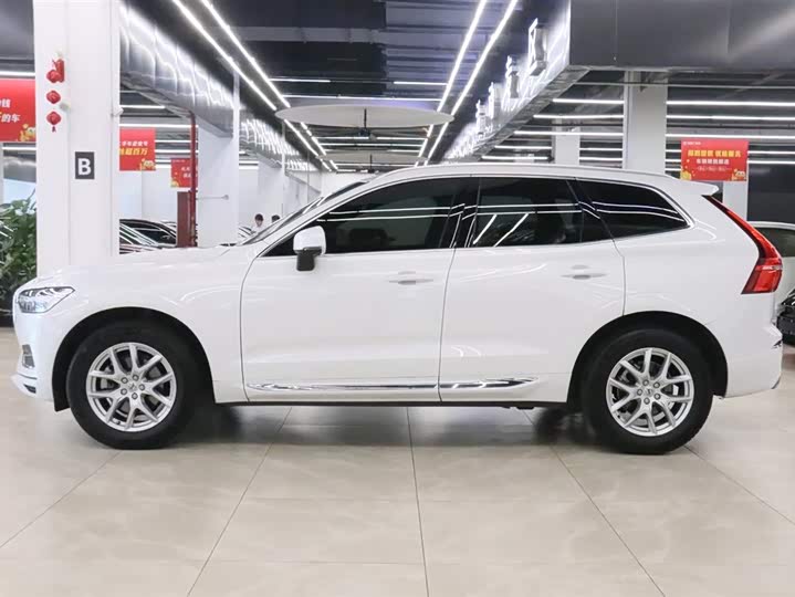 Фото 3 - Volvo XC60