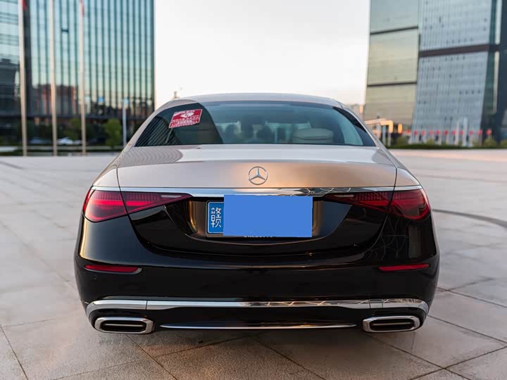 Фото 2 - Mercedes-Benz Maybach S-Class