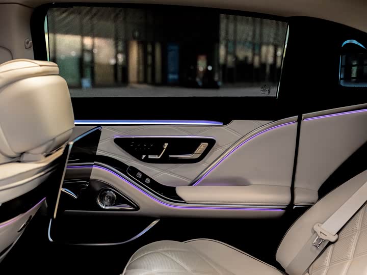 Фото 22 - Mercedes-Benz Maybach S-Class