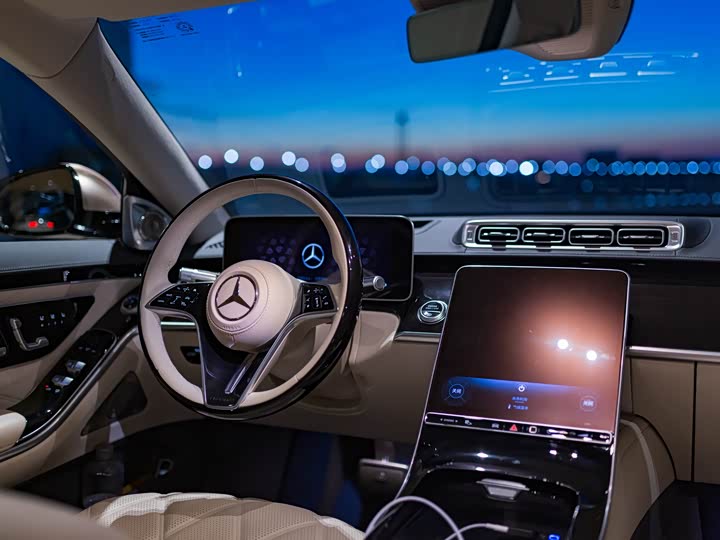 Фото 31 - Mercedes-Benz Maybach S-Class