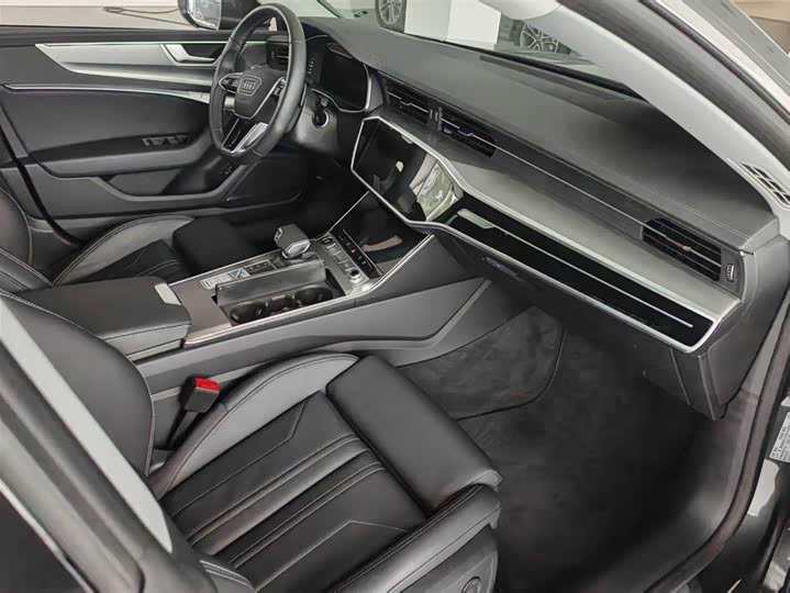 Фото 6 - Audi A7