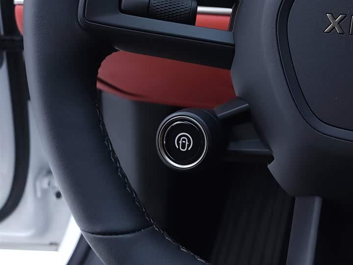 Фото 12 - Xiaomi SU7