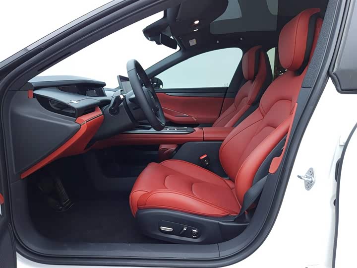 Фото 8 - Xiaomi SU7