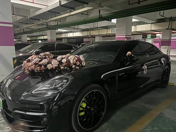 Фото 1 - Porsche Panamera Hybrid