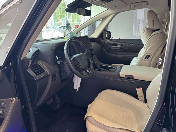 Фото 9 - Toyota Vellfire